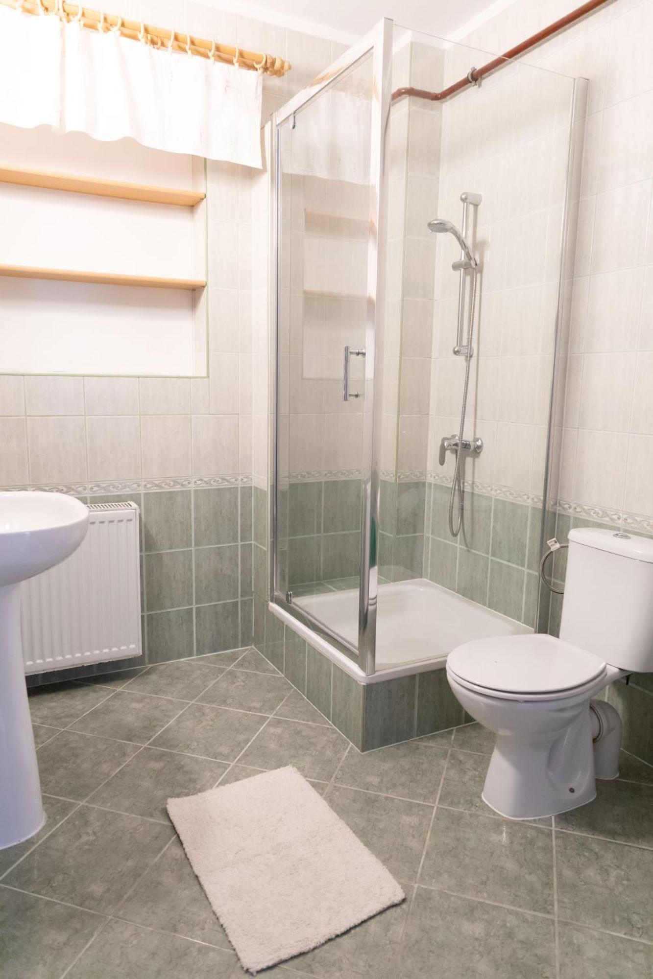 Homestay Kolorowy Dom Letniskowy Debki